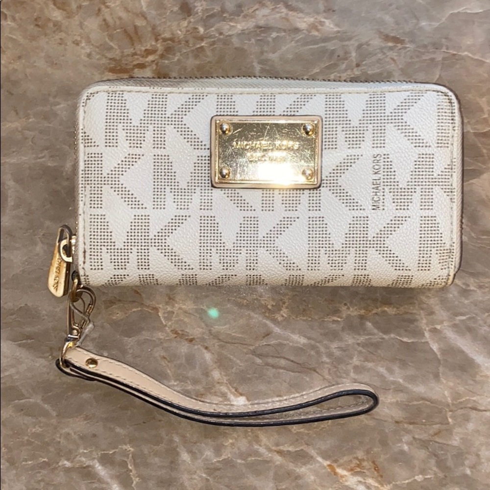 Michael Kors wallet